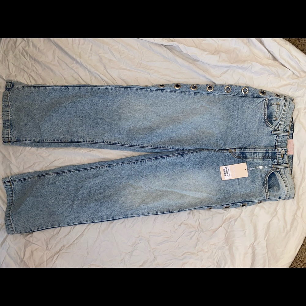 Ring Detailed Revice Jeans